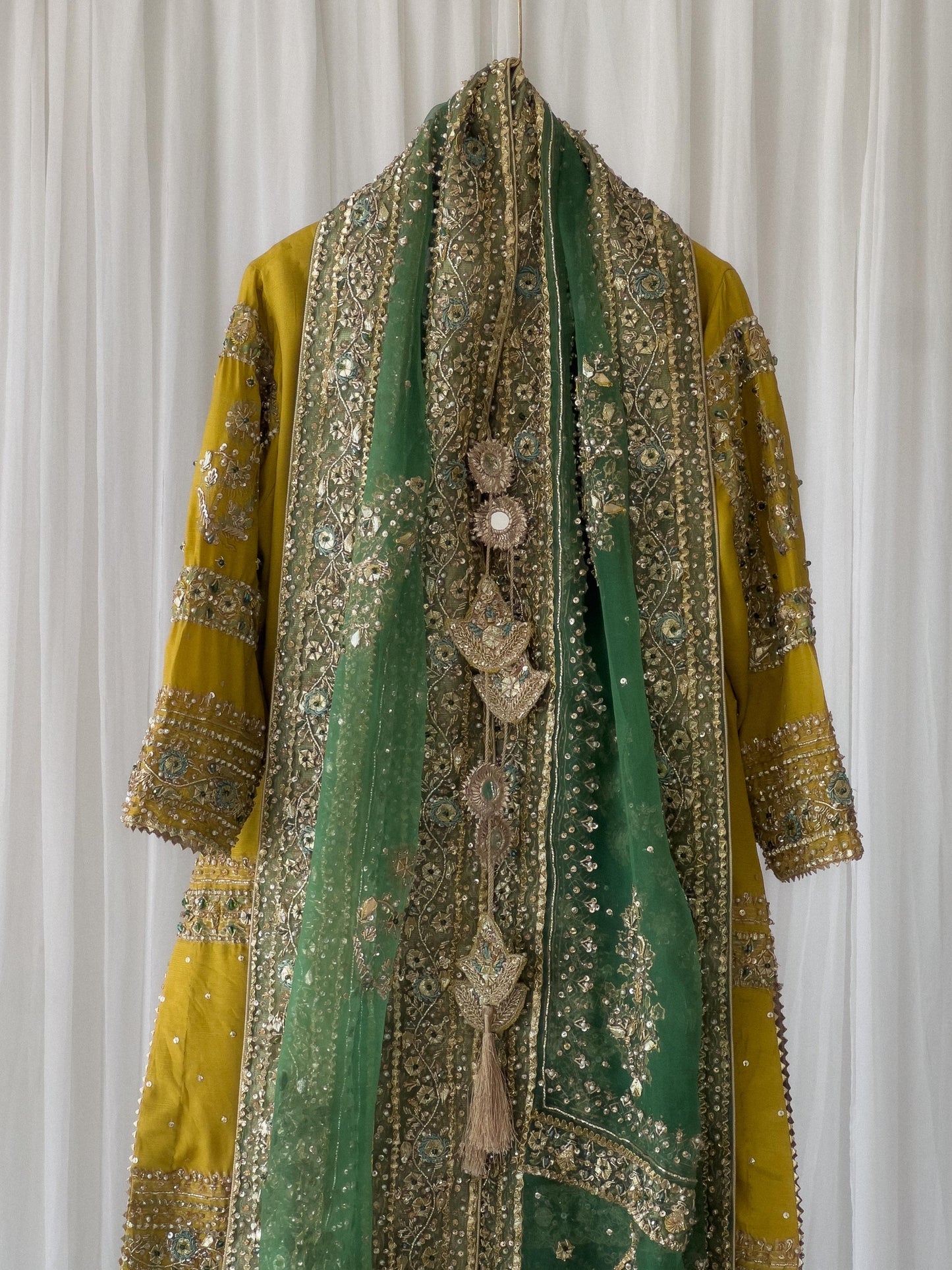 Ru-ba-ru - Yellow Jasmine