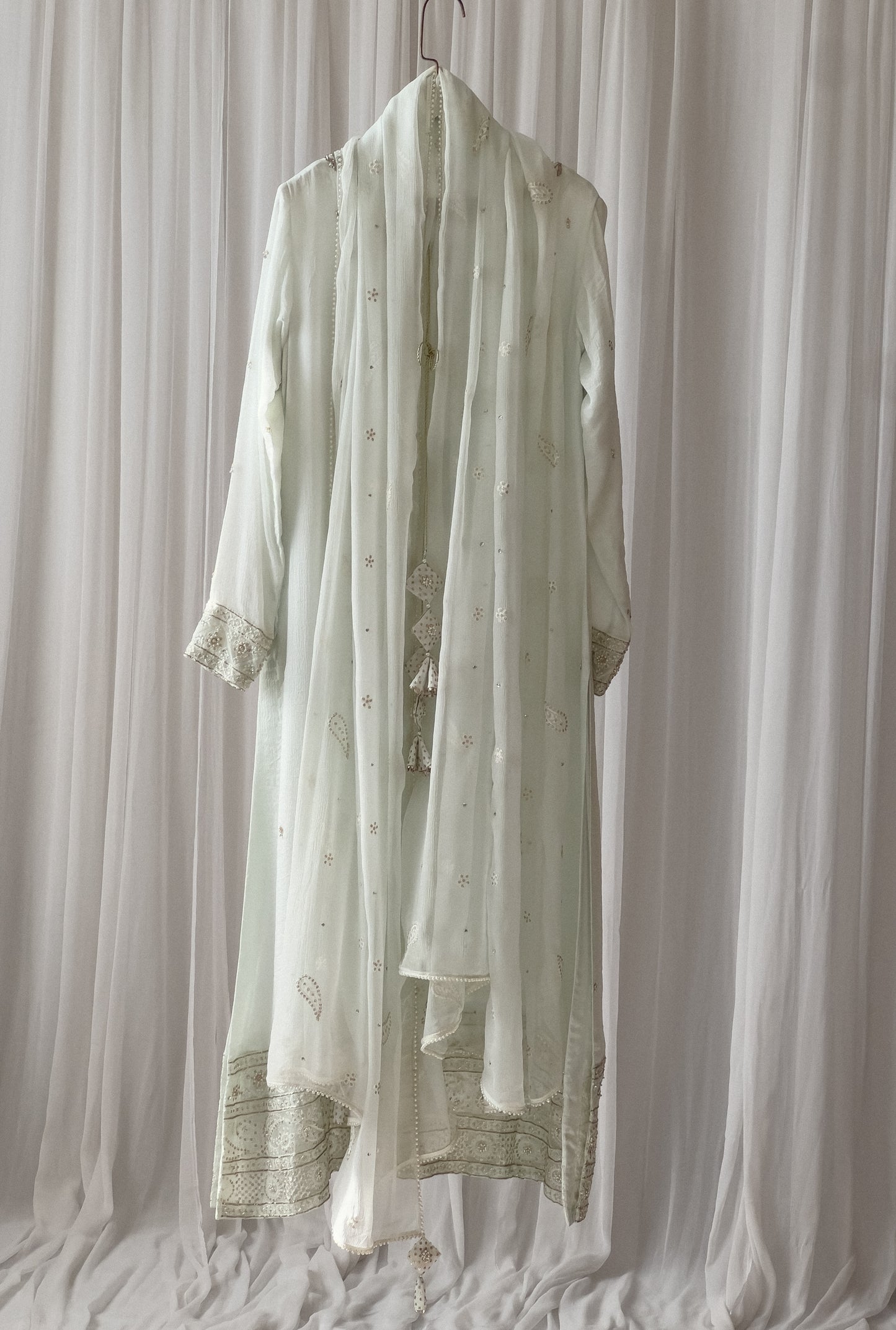 Dariyaa Dilii - Summer Shower