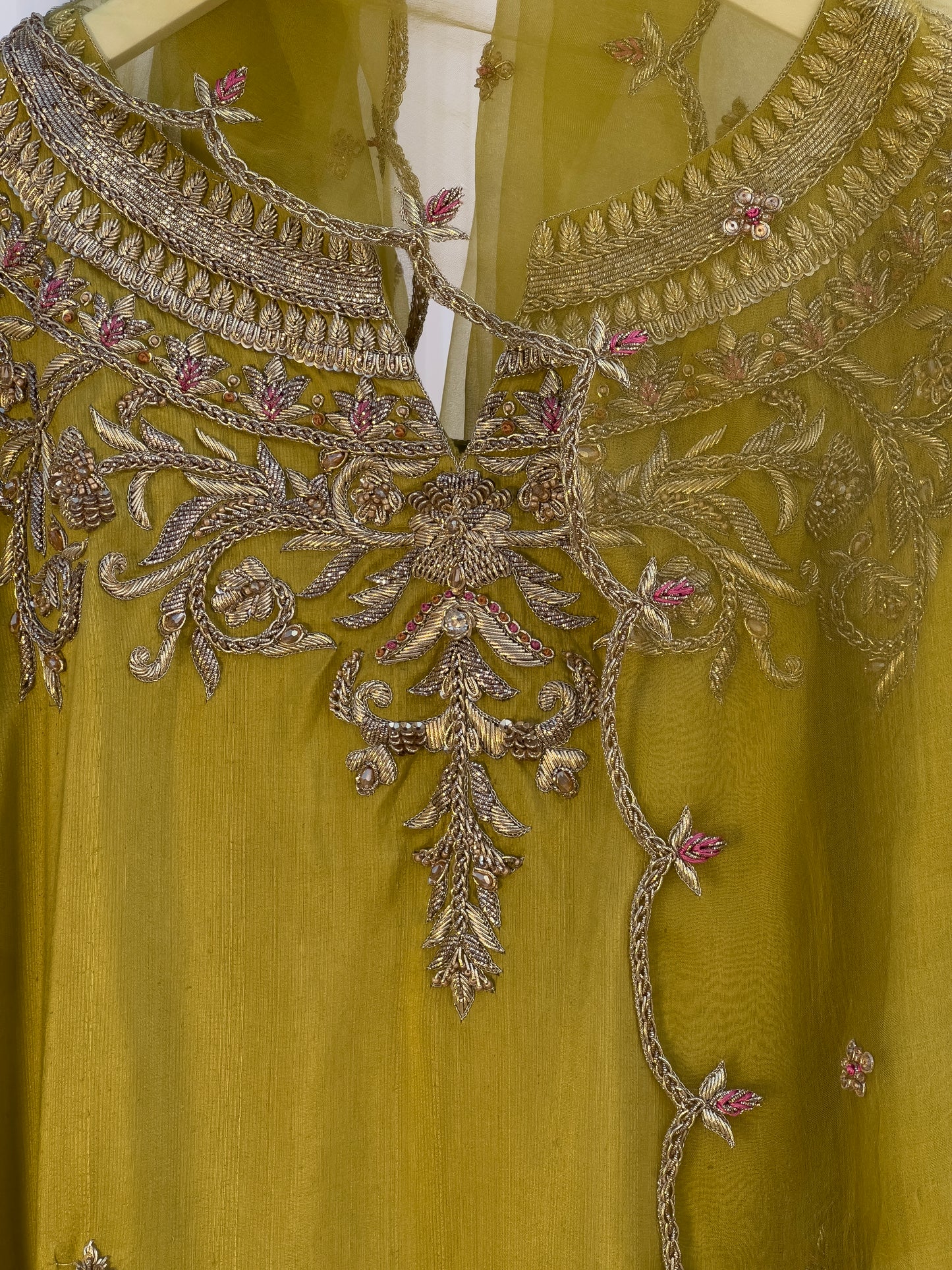 Hazuri Bagh - Oil Yellow