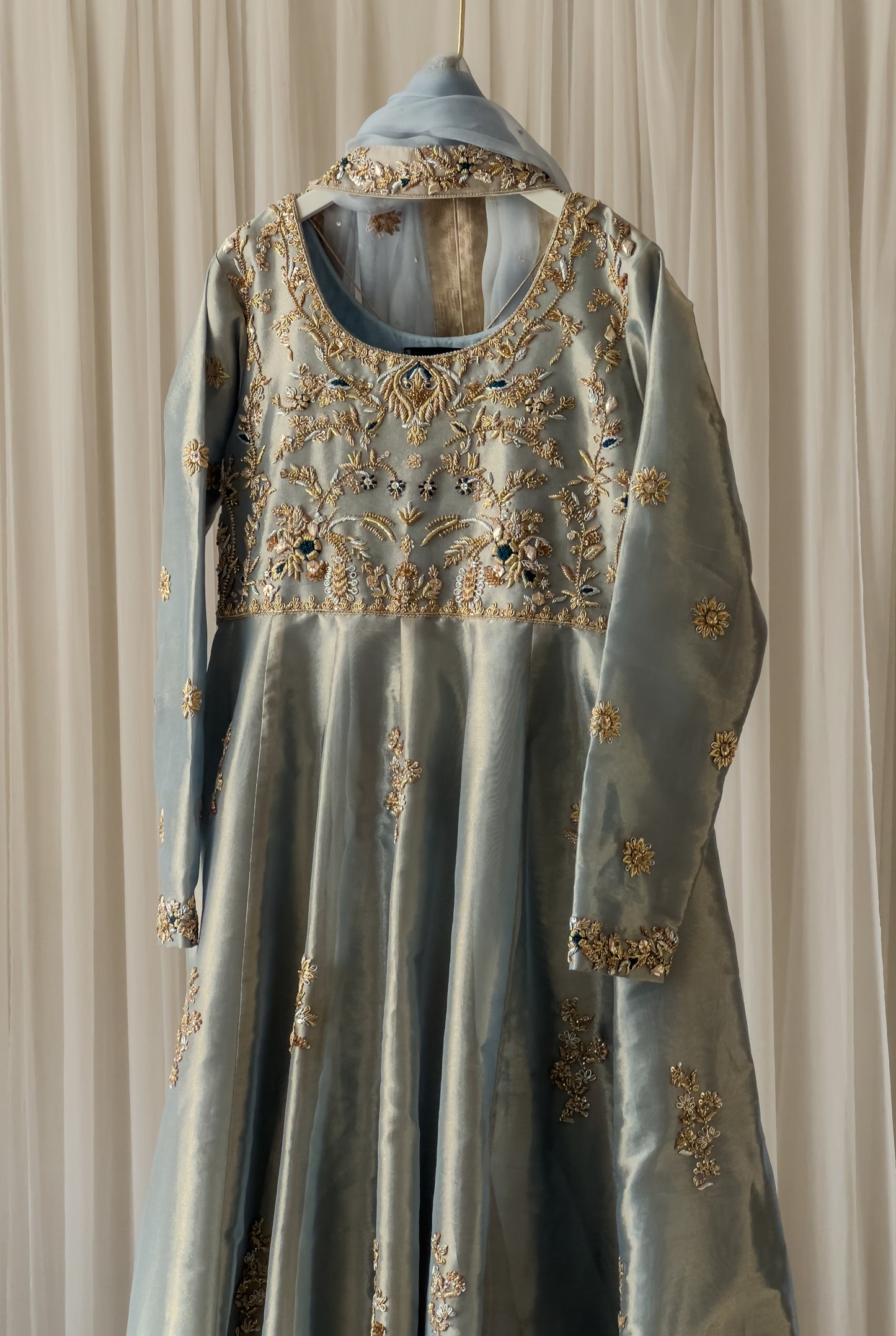 Deed Nagar - Metallic Blue