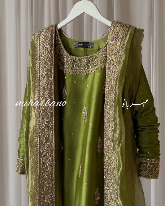 Meharbano - Calla Green