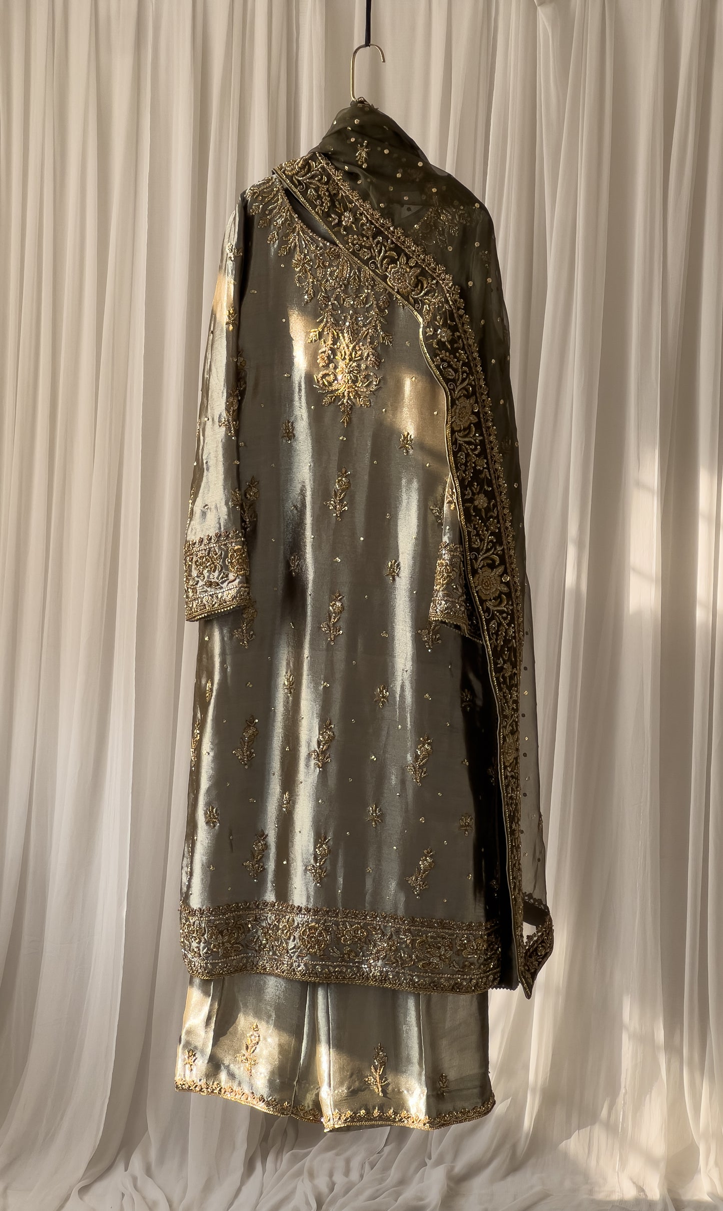 Chaand Bibi - Dull Silver