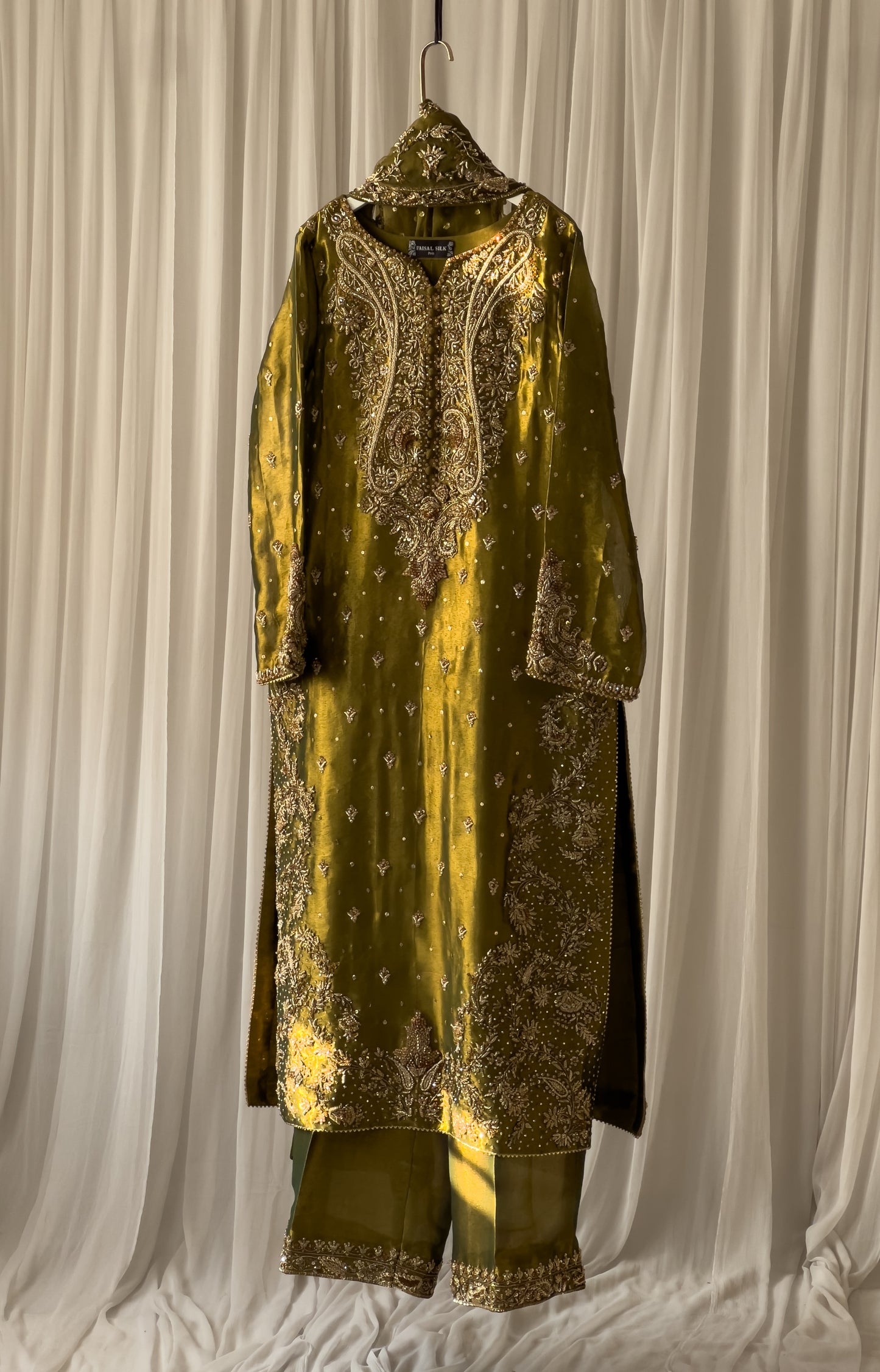 Chaand Bibi - Deep Olive