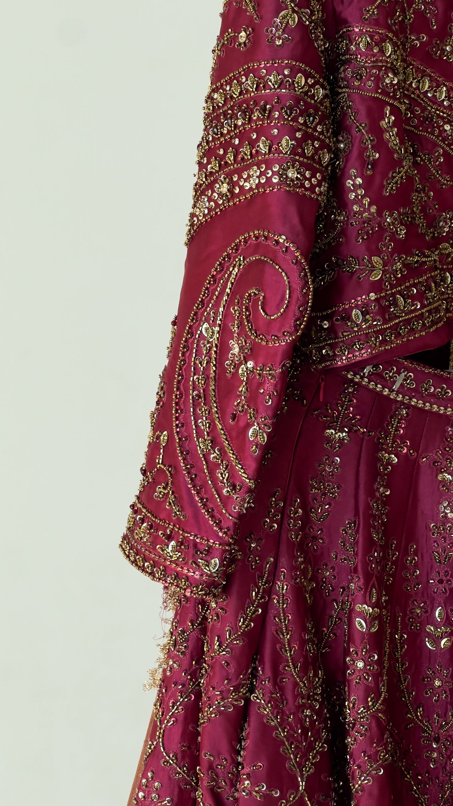 Nuzhat - Deep Wine