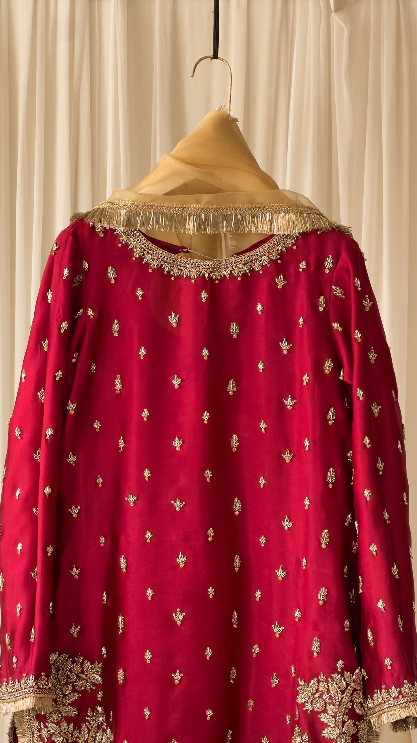 Alishba - Crimson Maroon