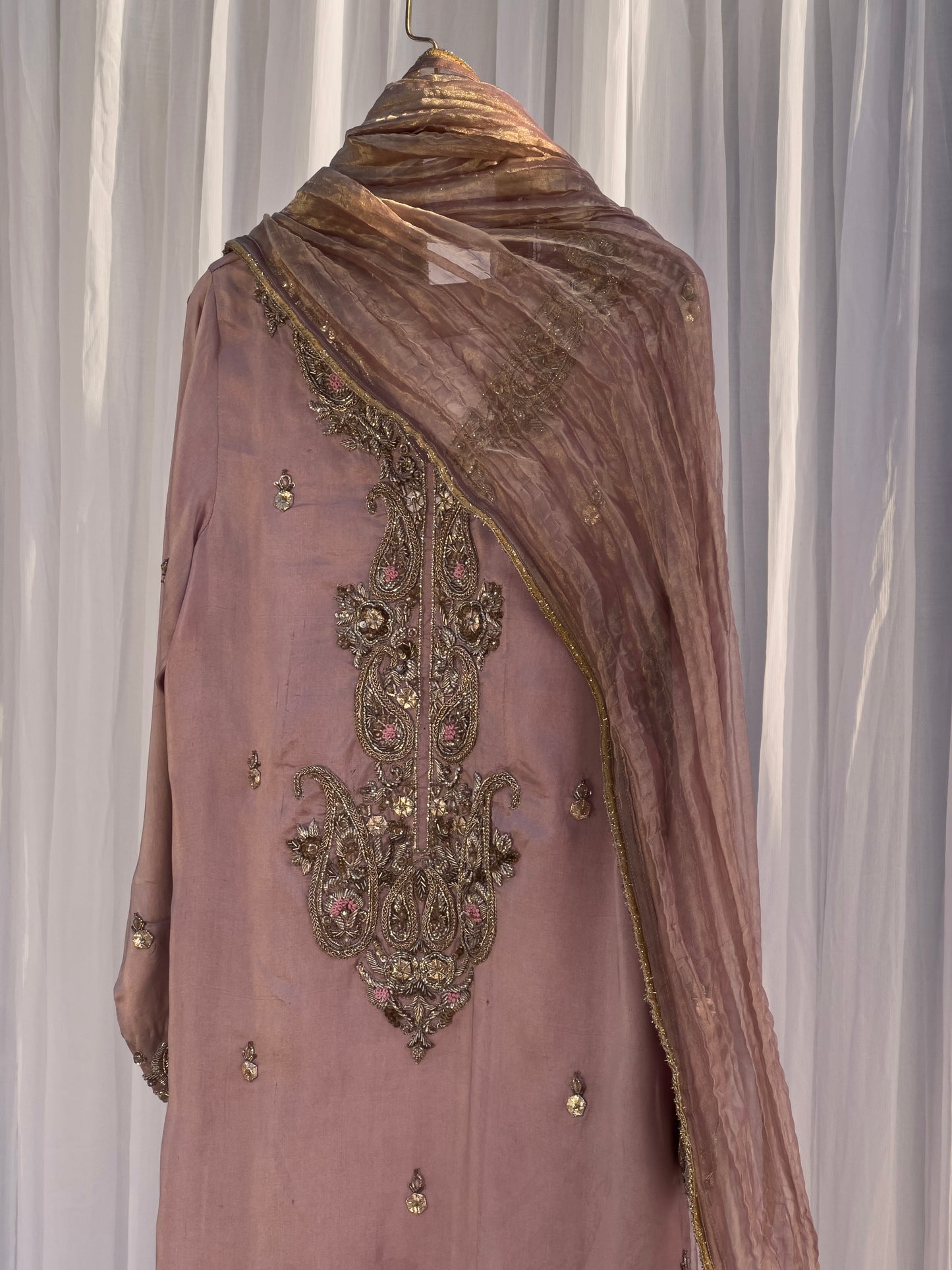 Hazuri Bagh - Pale Mauve