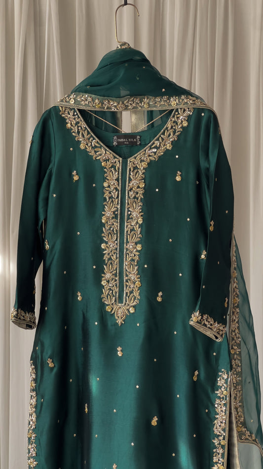 Parneet - Deep Emerald